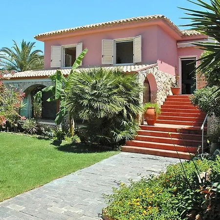 In Sicily Near Fontane Bianche * Terrauzza
